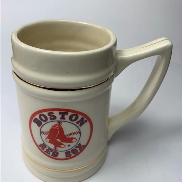 Red Boston Mug - Picture 2 of 4
